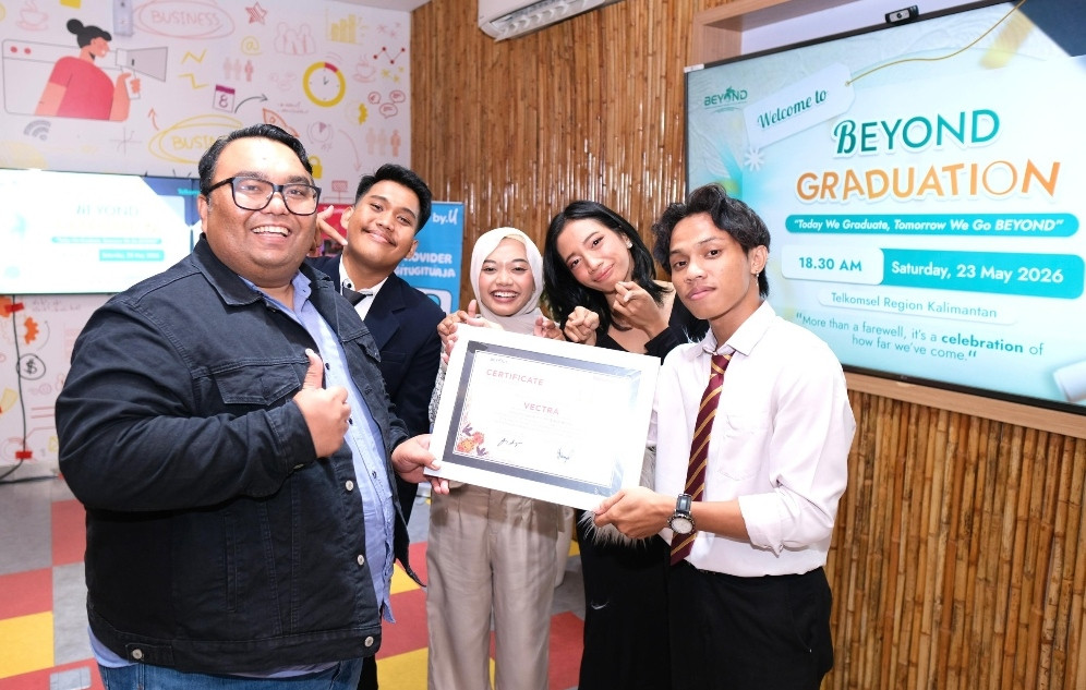 $rows[judul]
